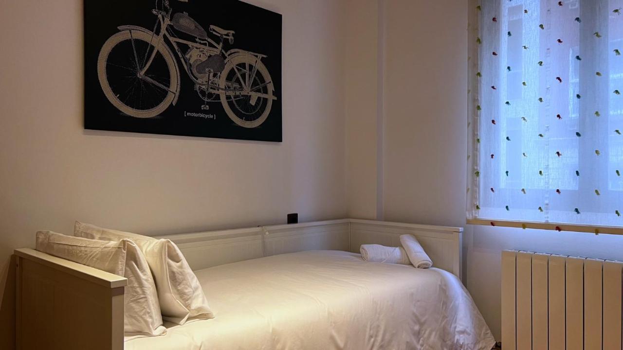 Appartamento Epalza, Vivienda Turistica Centrica Con Wifi Bilbao Esterno foto